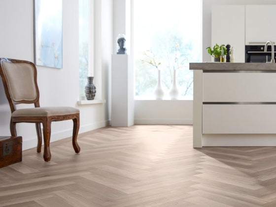 Parva Broad Leaf – Smoky Sycamore